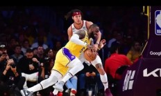 爱游戏中国官网-勇士主场力克湖人，客场遭遇两连败