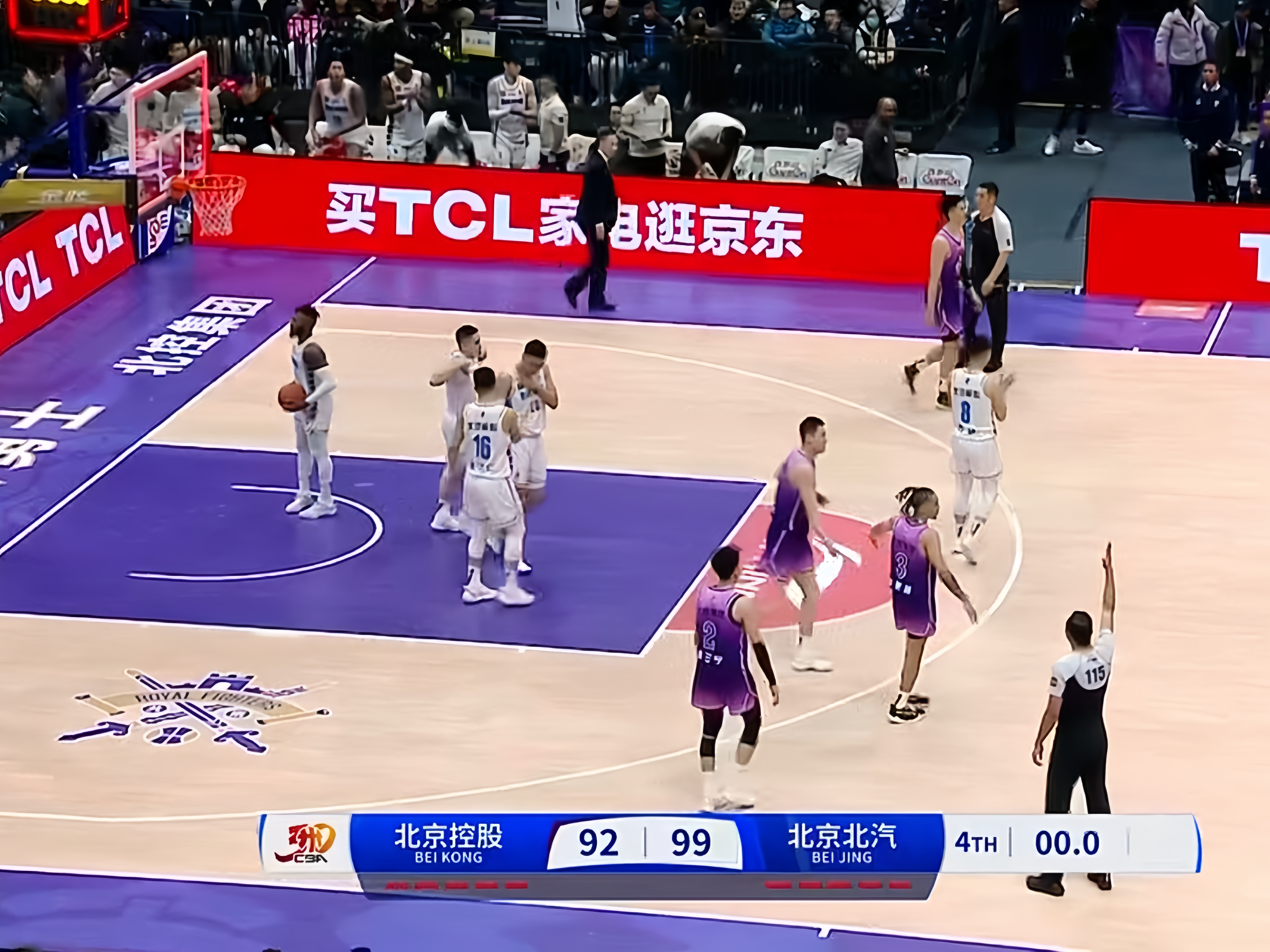 关于北京首钢队击败对手，展现强大实力的信息