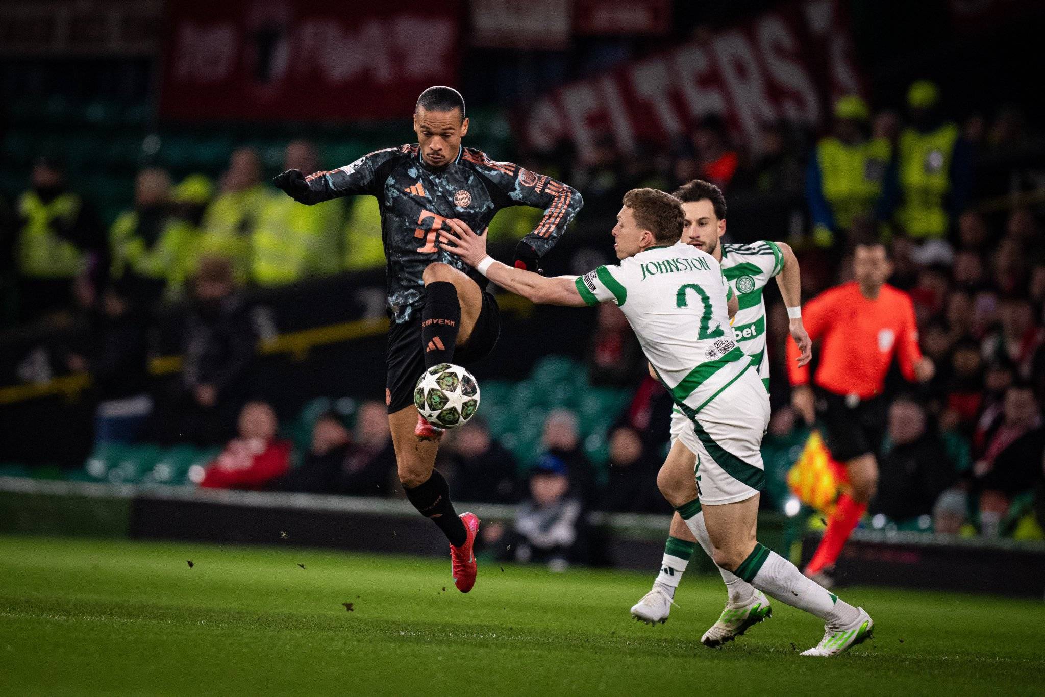 拜仁慕尼黑欧冠赛场惨败，势不可挡的简单介绍