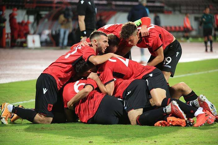 阿尔巴尼亚对克罗地亚，争夺小组首位的简单介绍