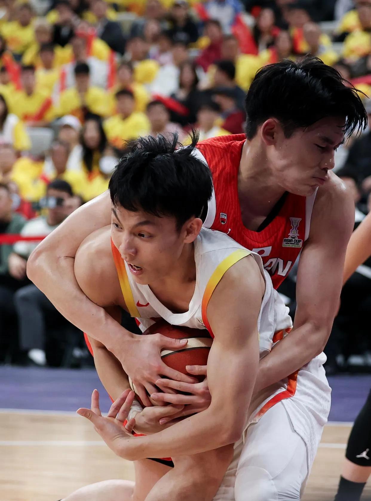 河南男篮客场大胜四川，壮大士气