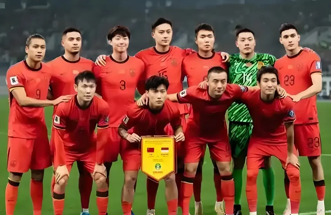 国内足球盛会掀起高潮，球员实力对抗令人期待