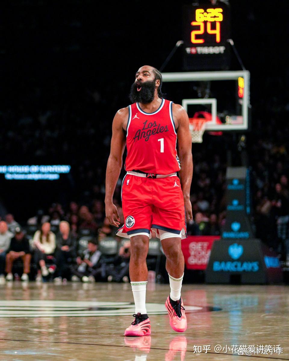 爵士再胜快船，米切尔限制莱昂纳德得分