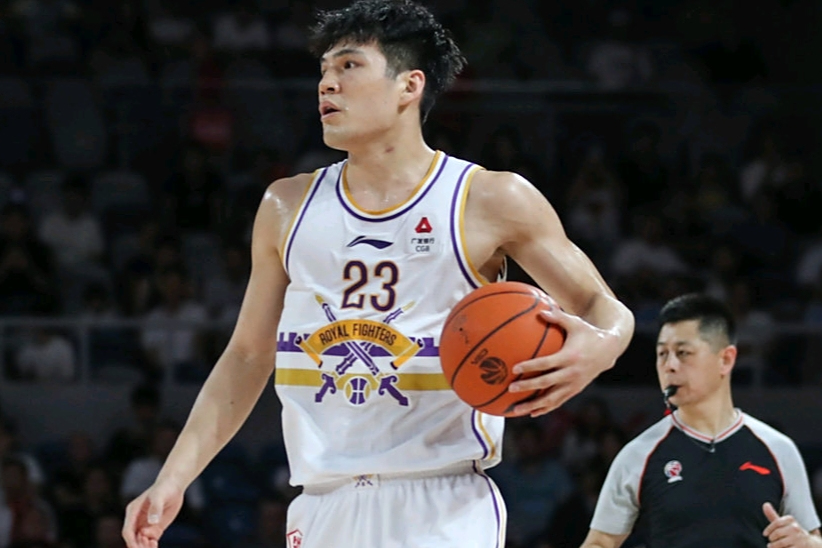 包含澳大利亚男篮击溃卢森堡，晋级国际篮球锦标赛八强的词条