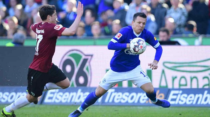 关于沙尔克再遭败局坠入降级区的信息