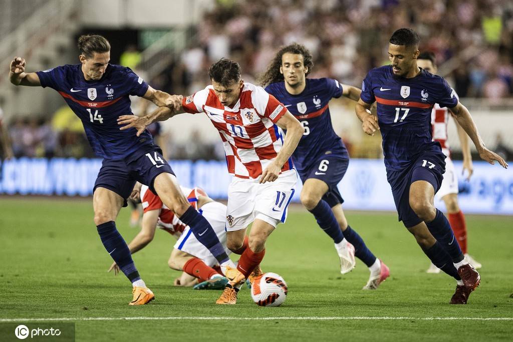 克罗地亚被法国击溃，不堪一击