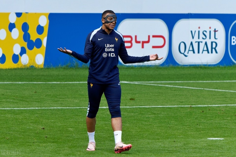 包含姆巴佩宣布因伤出局，法国队火力受挫！的词条