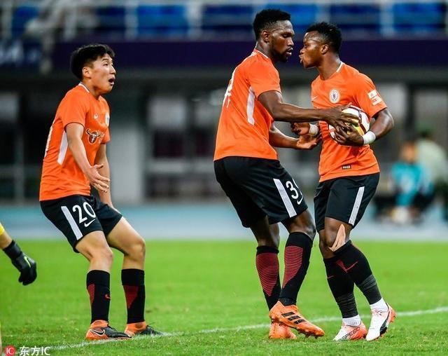 重庆斯威主场战平广州富力,积分不变的简单介绍 重庆斯威主场战平广州富力,积分不变的简单介绍